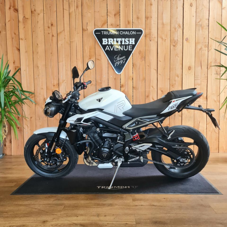 TRIUMPH STREET TRIPLE 765 R 4