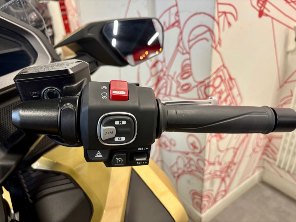 HONDA GL 1800 GOLDWING DCT 4