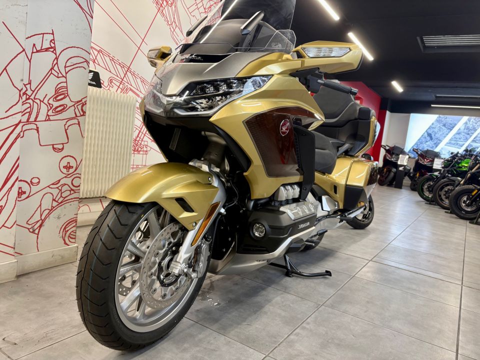 HONDA GL 1800 GOLDWING DCT 4