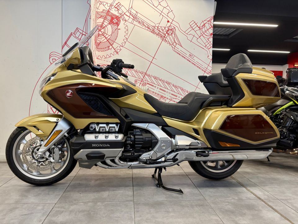 HONDA GL 1800 GOLDWING DCT 4