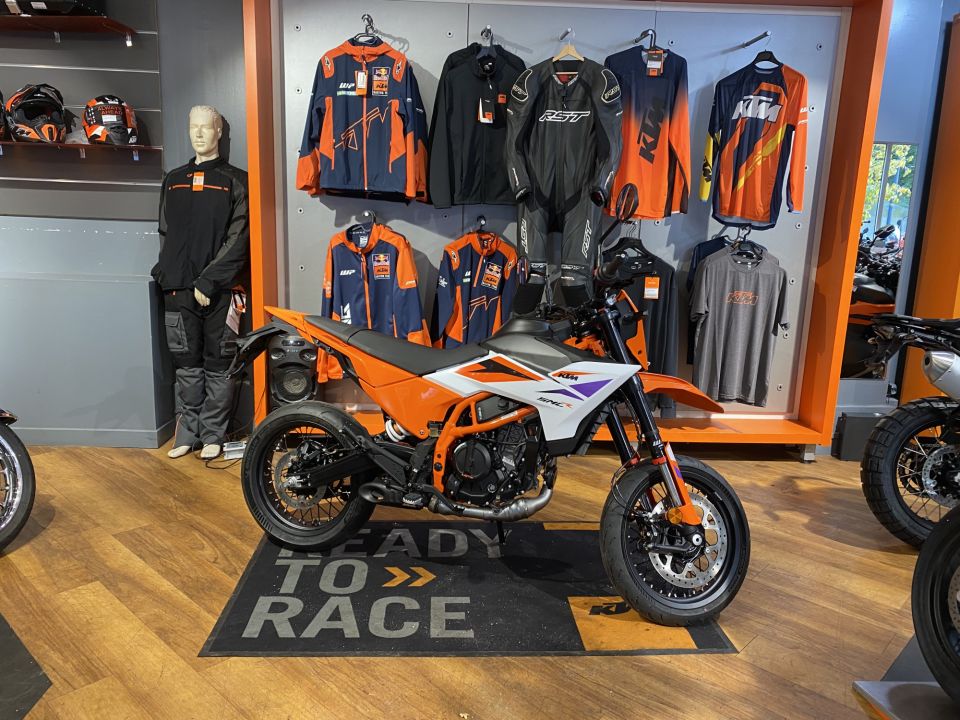 KTM 390 ADVENTURE 4