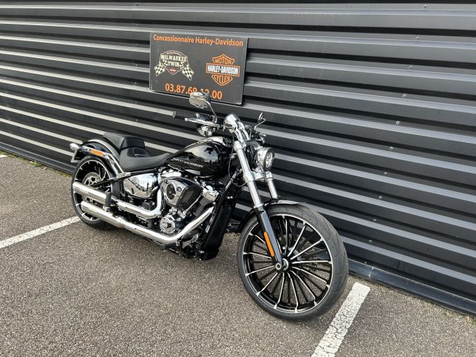 HARLEY-DAVIDSON SOFTAIL BREAKOUT 1923 4