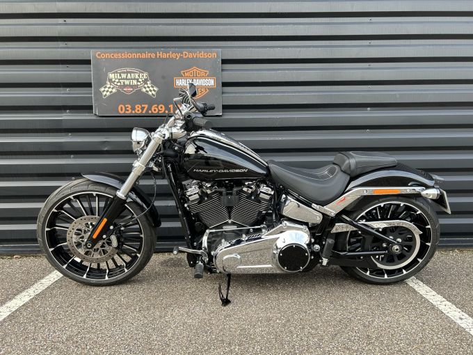 HARLEY-DAVIDSON SOFTAIL BREAKOUT 1923 4