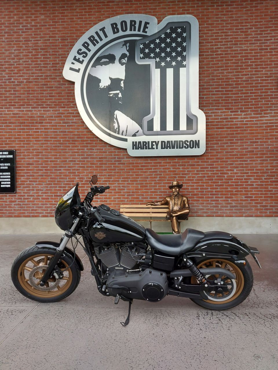 HARLEY-DAVIDSON DYNA LOW RIDER 1800 S 4