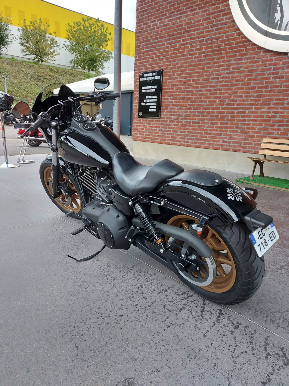 HARLEY-DAVIDSON DYNA LOW RIDER 1800 S 4