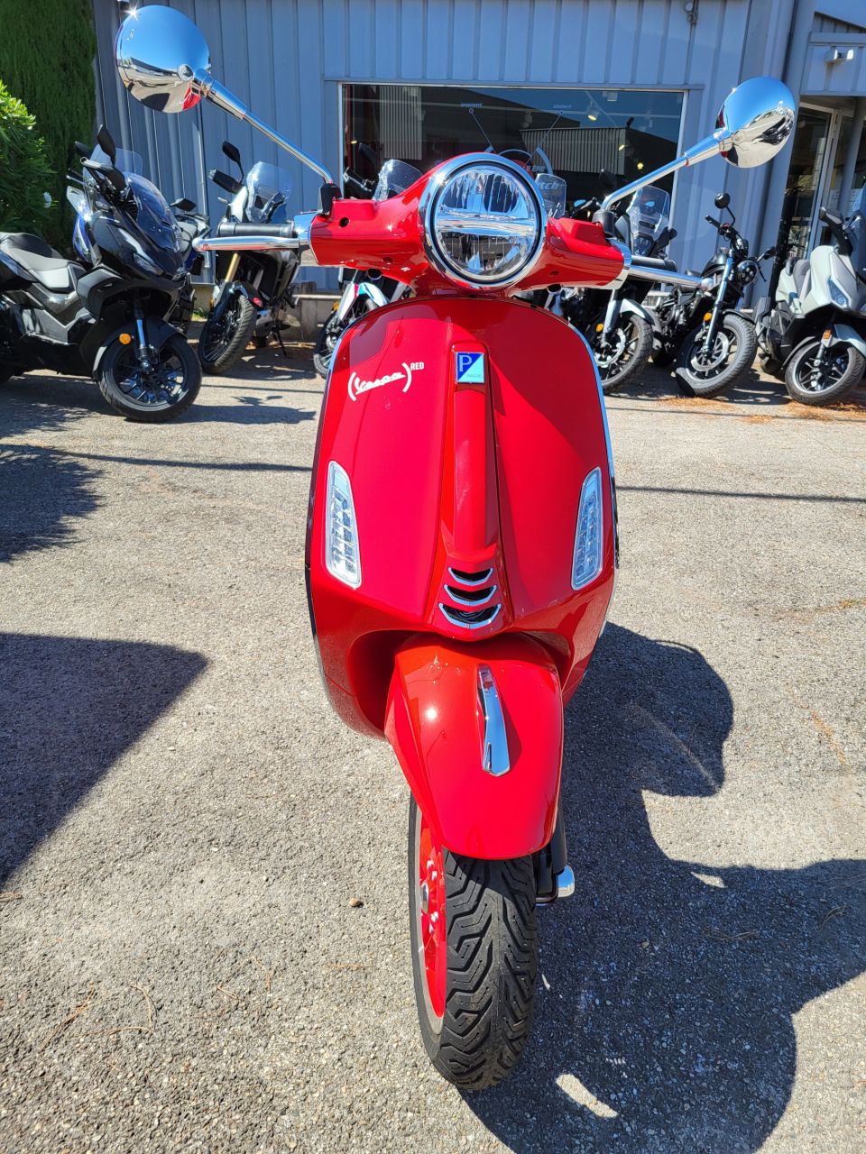 VESPA PRIMAVERA 125 4