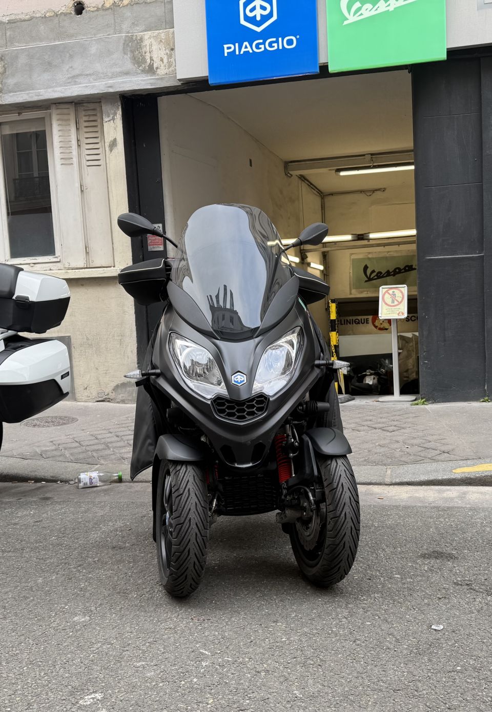 PIAGGIO MP3 300 HPE SPORT ABS ASR 4