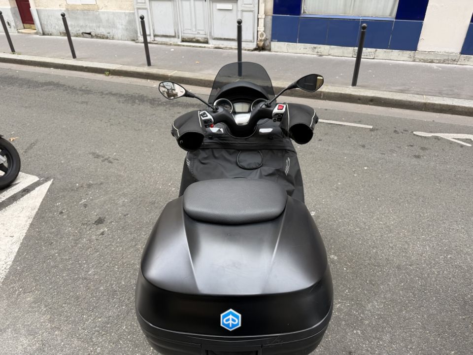 PIAGGIO MP3 300 HPE SPORT ABS ASR 4