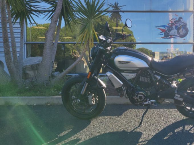 DUCATI SCRAMBLER 1100 4