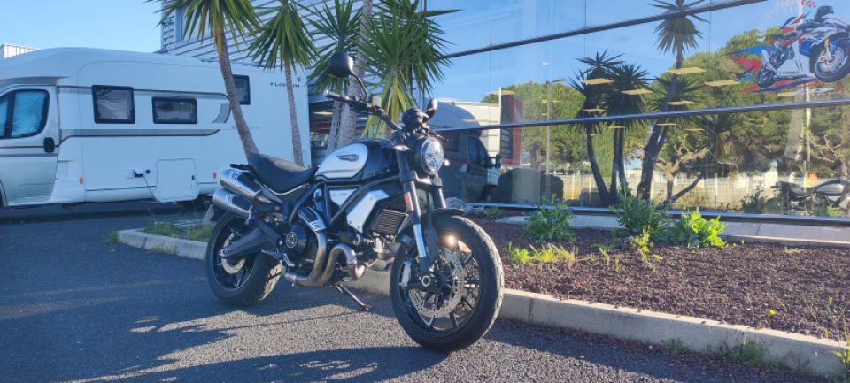 DUCATI SCRAMBLER 1100 4