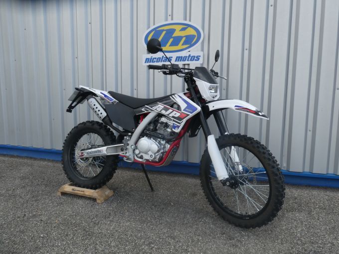 AJP SPR 4