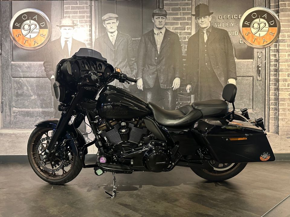 HARLEY-DAVIDSON TOURING STREET GLIDE 1923 ST 4