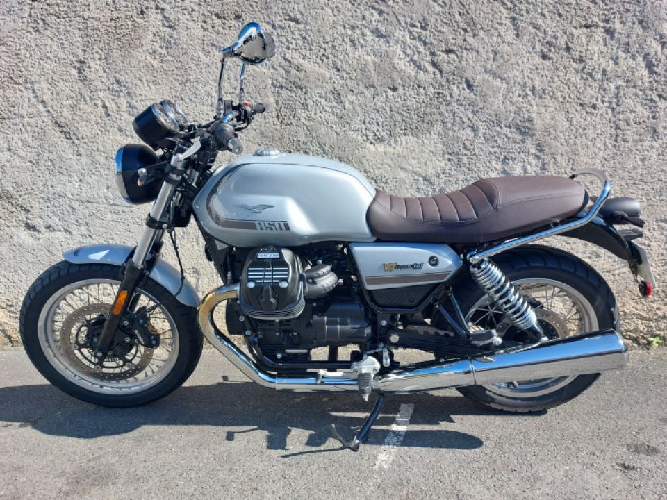MOTO GUZZI V7 Special 850 4
