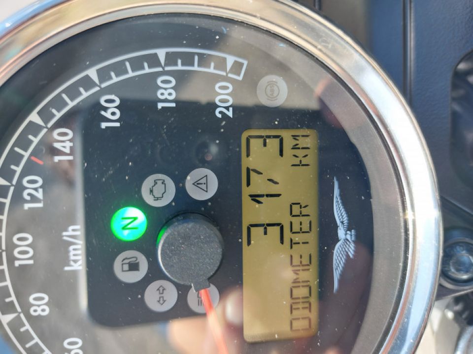 MOTO GUZZI V7 Special 850 4