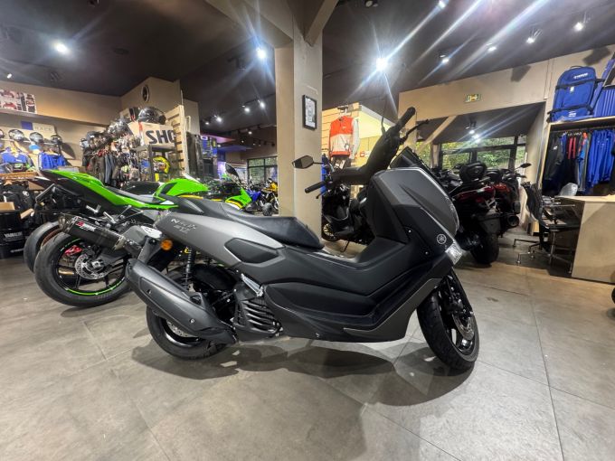 YAMAHA NMAX 125 4