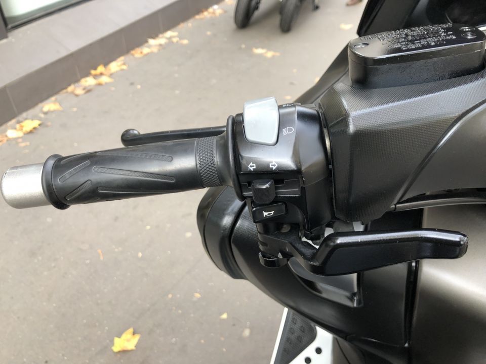 YAMAHA XP T-MAX 500 ABS 4