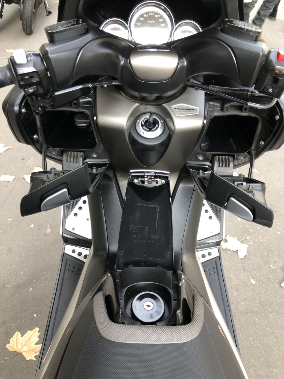 YAMAHA XP T-MAX 500 ABS 4