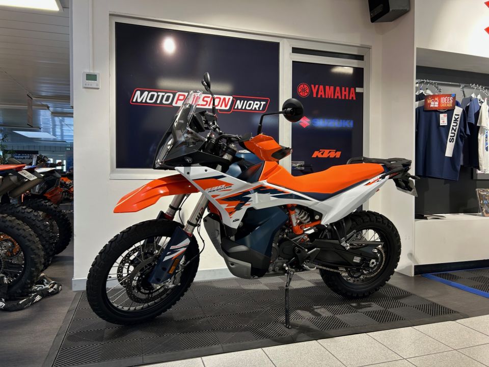 KTM 890 ADVENTURE R 4