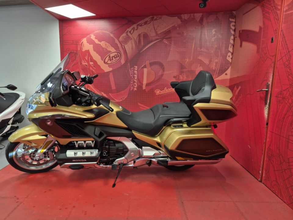 HONDA GoldWing Touring DCT Airbag 4