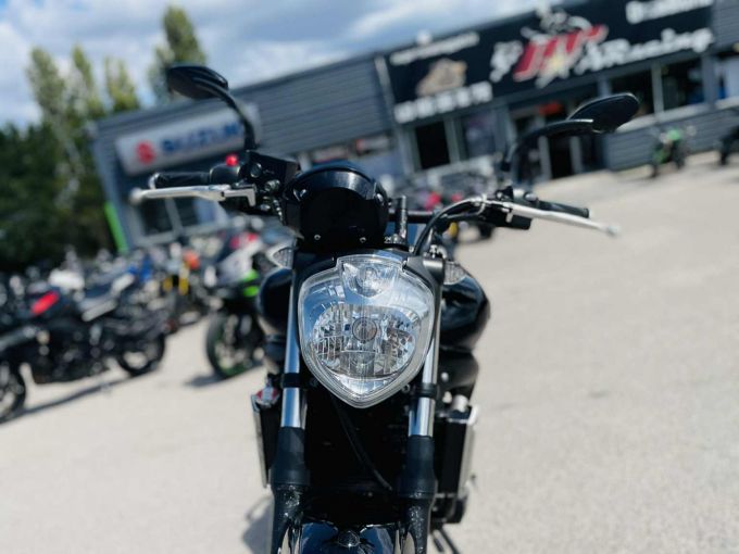 YAMAHA FZ 600 4