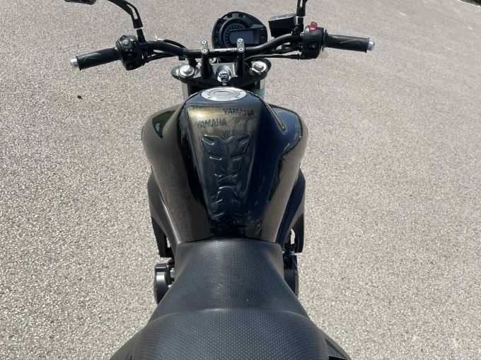 YAMAHA FZ 600 4