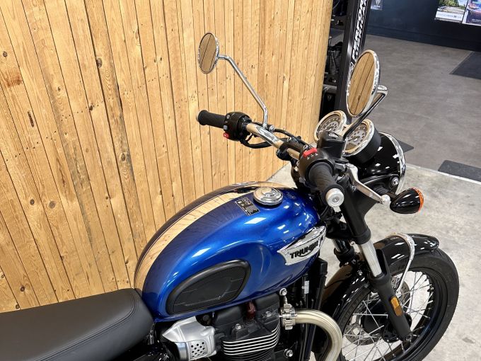 TRIUMPH BONNEVILLE T100 CHROME EDITION 4