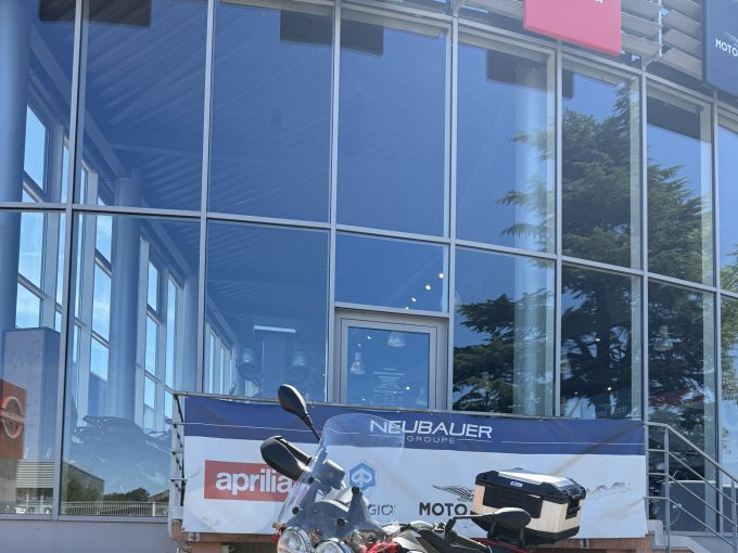 MOTO GUZZI V85 TT 850 4