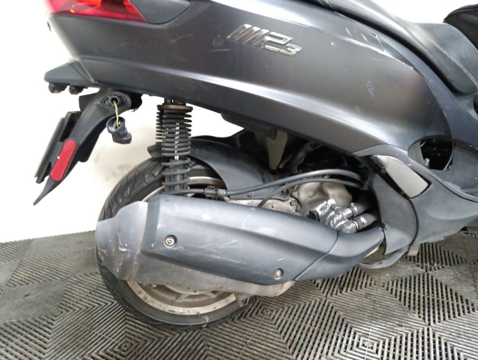 PIAGGIO MP3 300 LT 4