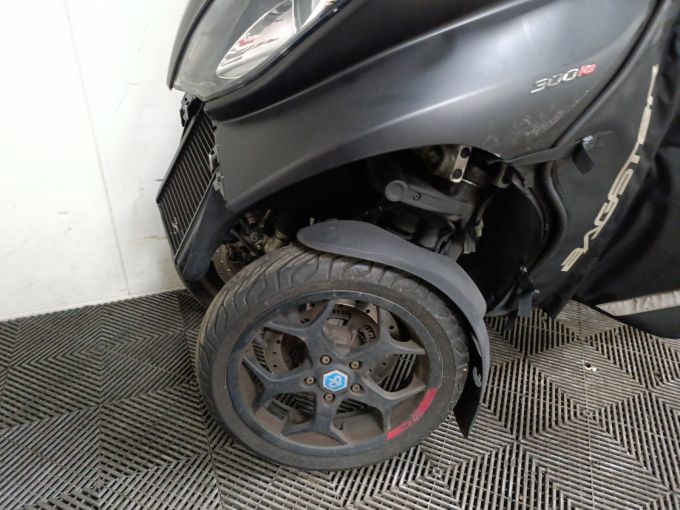 PIAGGIO MP3 300 LT 4