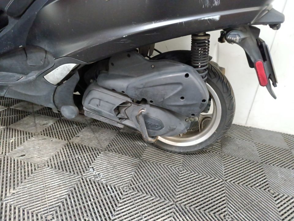PIAGGIO MP3 300 LT 4