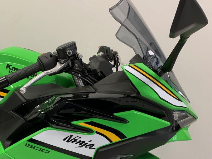 KAWASAKI Ninja 500 4