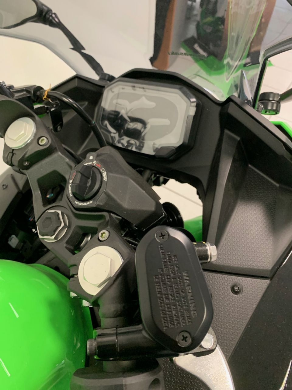 KAWASAKI Ninja 500 4