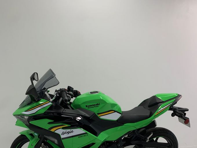 KAWASAKI Ninja 500 4