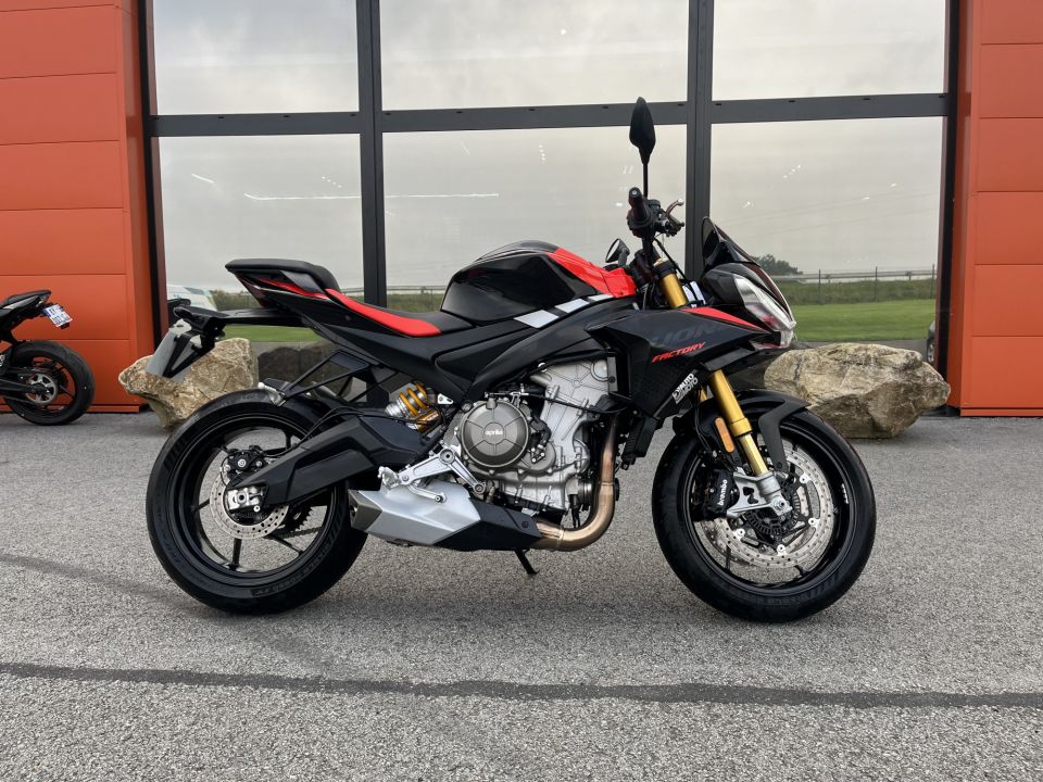 APRILIA TUONO 660 FACTORY 4