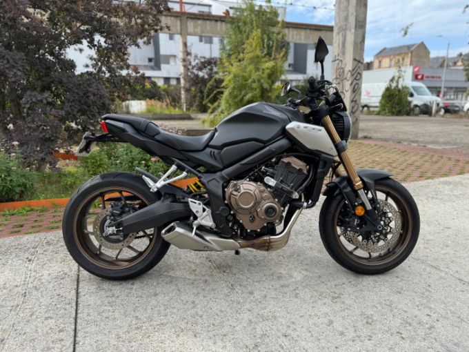 HONDA CB650R Neo Sports Café 4