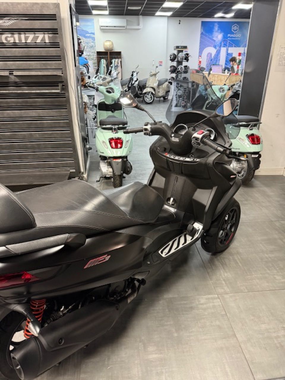 PIAGGIO MP3 400 4