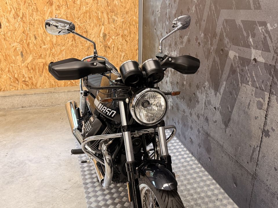 MOTO GUZZI V7 SPECIAL 4