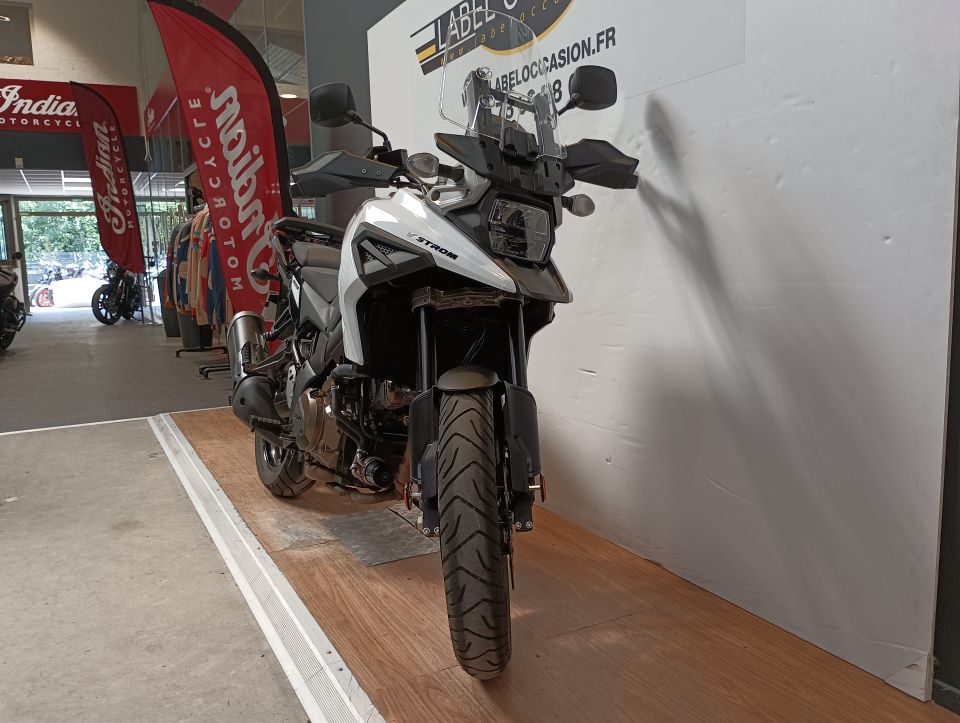 SUZUKI DL 1050 V-STROM 4