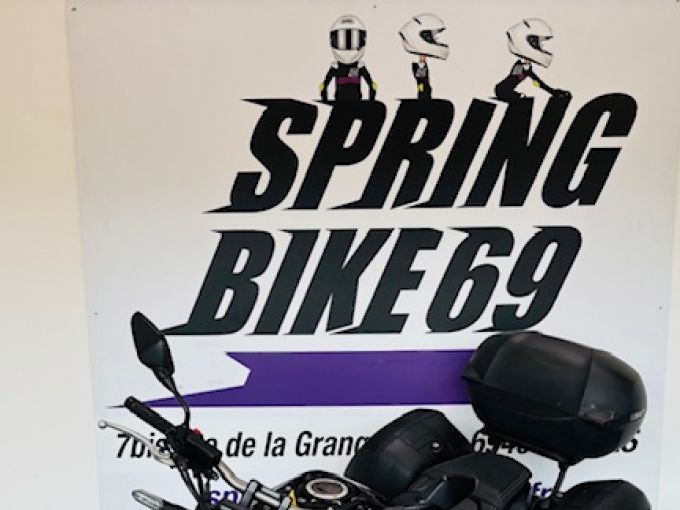 HONDA CB 650 R 4