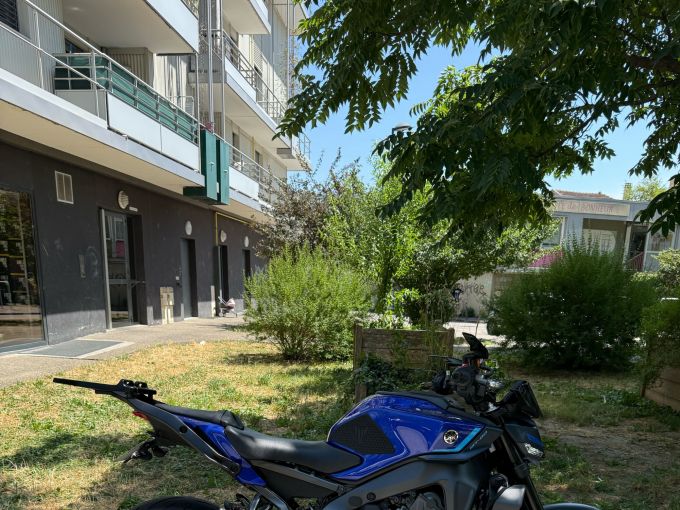 YAMAHA MT-09  Y-AMT 4