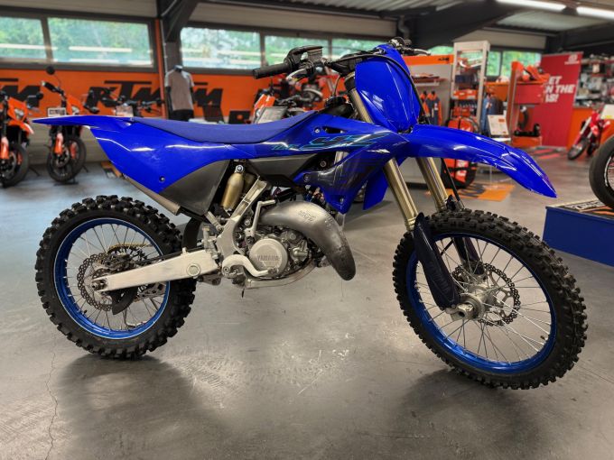 YAMAHA YZ 125 4