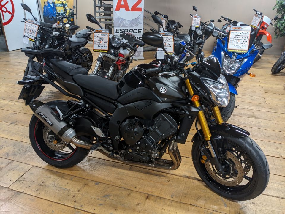 YAMAHA FZ8 4