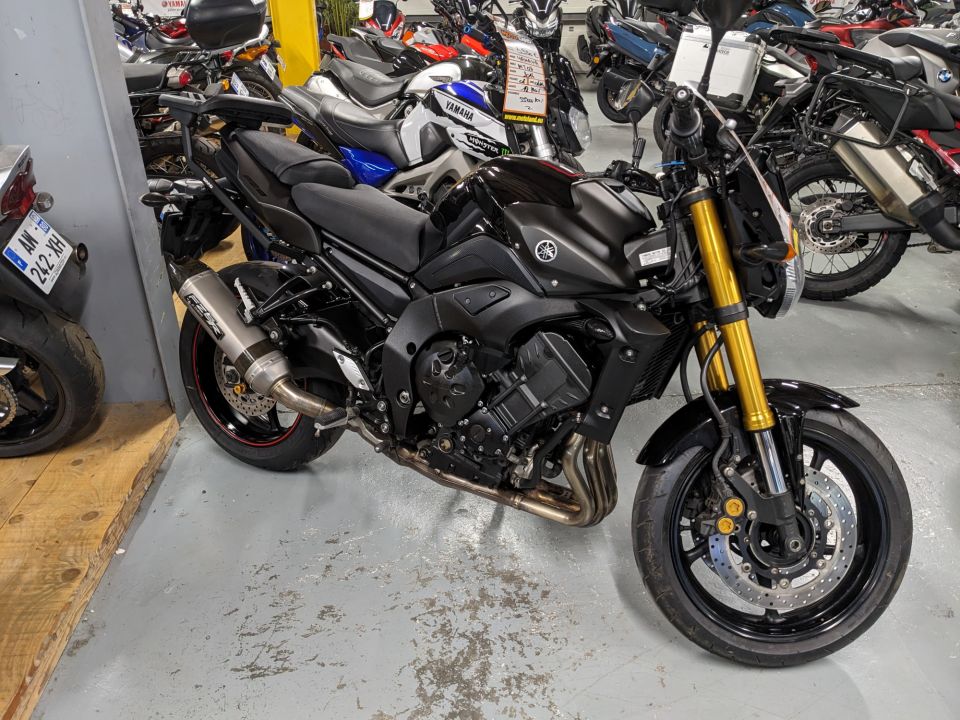 YAMAHA FZ8 4