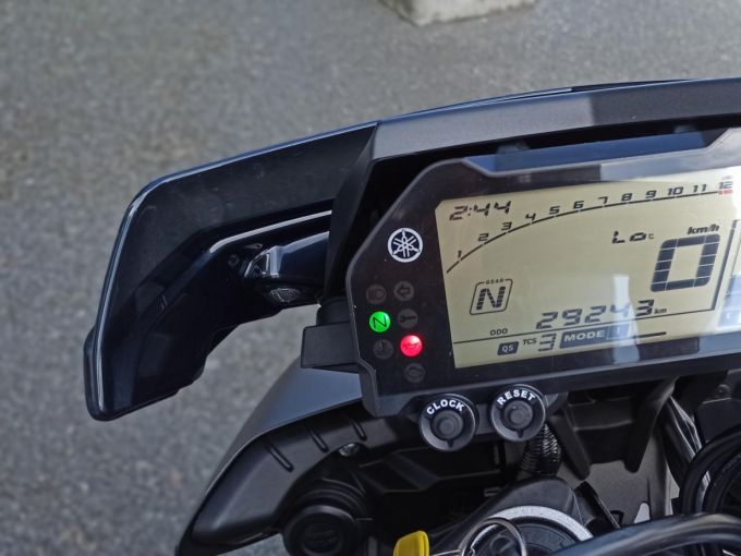 YAMAHA MT-10 4