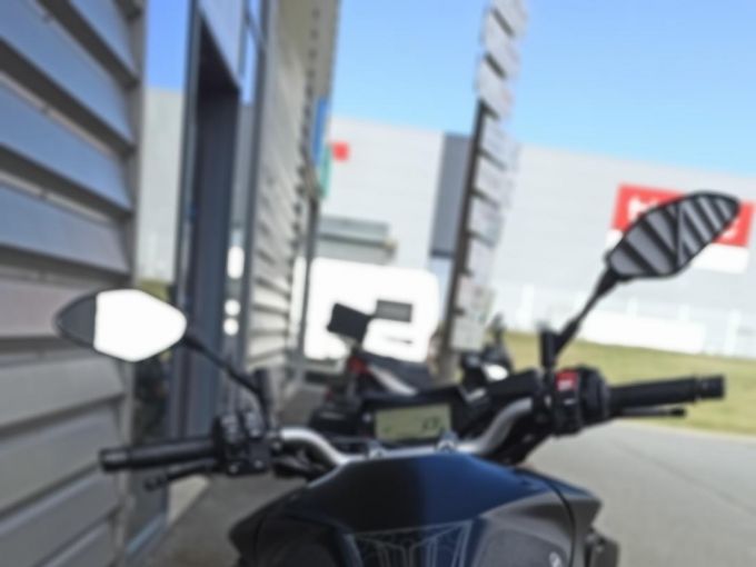 YAMAHA MT-10 4