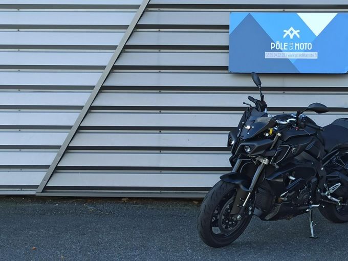 YAMAHA MT-10 4