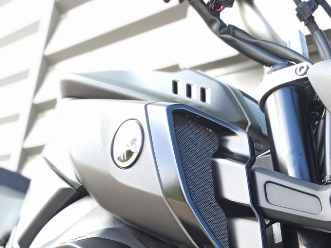 YAMAHA MT-10 4