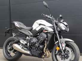 TRIUMPH STREET TRIPLE 765 R - 2025