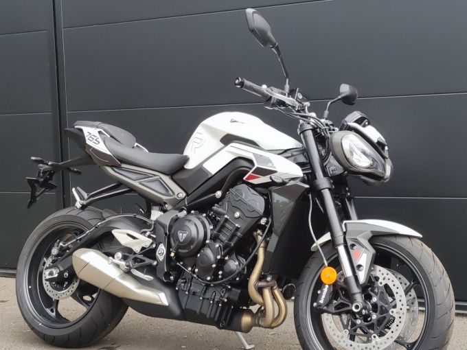 TRIUMPH STREET TRIPLE 765 R 4
