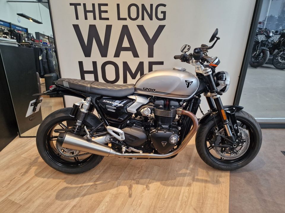 TRIUMPH SPEED TWIN 1200 4